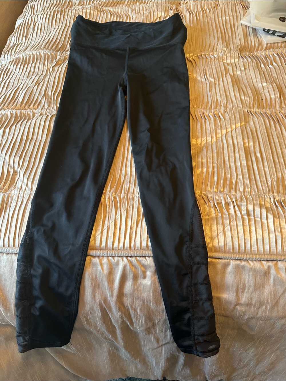 Balera Girls' black Performance Leggings with Mesh Panel